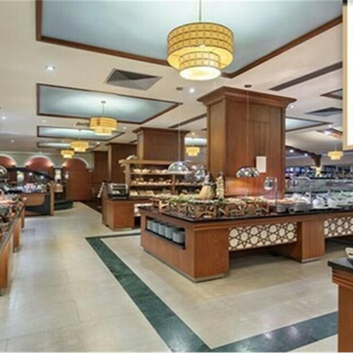 Kıbrıs Merit Park Hotel & Casino'da Yılbaşına Özel Candan Erçetin Galası ve Uçak Bileti Dahil Tatil Paketleri