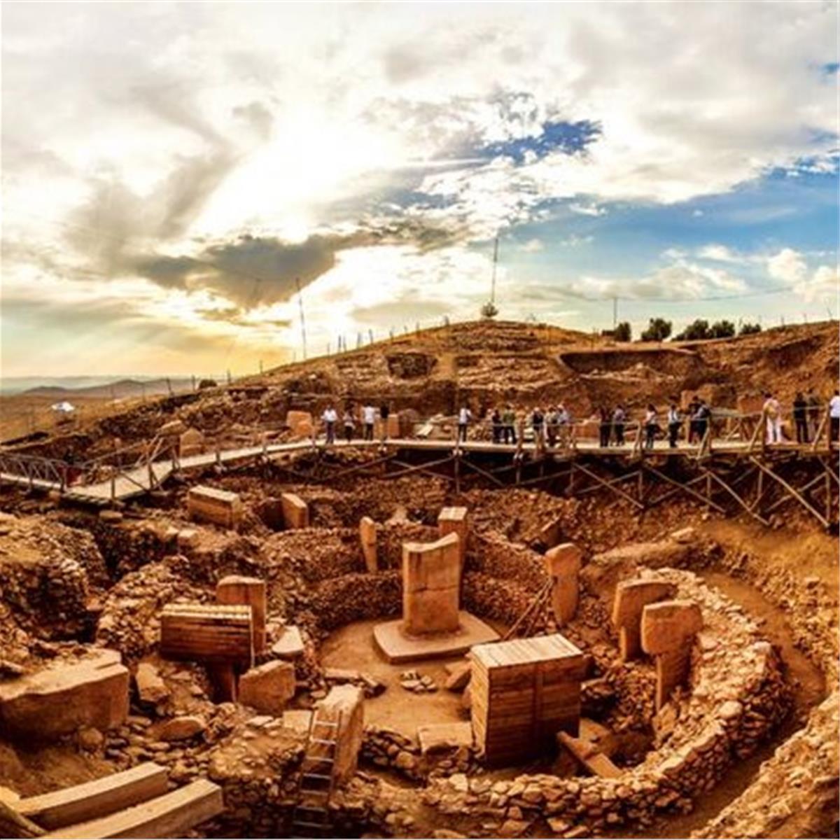 İzmir'den Uçak İle Hareketli Yılbaşı Özel 2 Gece 3 Gün Cihangir Konağı Butik Otel Konaklamalı Butik Şanlıurfa Turu. Üstelik Urfam Konuk Evinde Unutulmaz Yılbaşı Gecesi Yemeği ve Eğlencesi Dahil