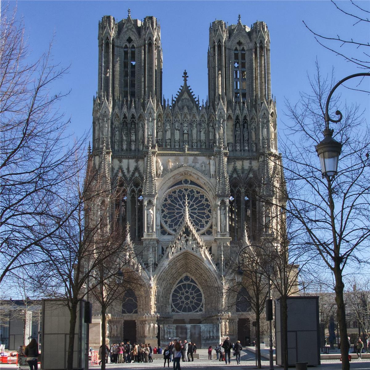 İzmir'den Uçaklı Yılbaşı Özel 3 Gece 4 Gün Konaklamalı Görkemli Paris ve İncileri Turu