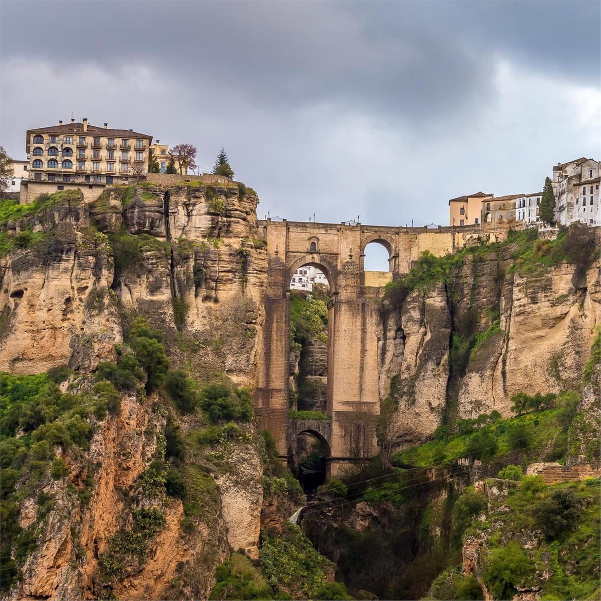 İzmir'den Uçaklı 8 Gece 9 Gün Konaklamalı Büyük Portekiz & İspanya ve Endülüs Turu