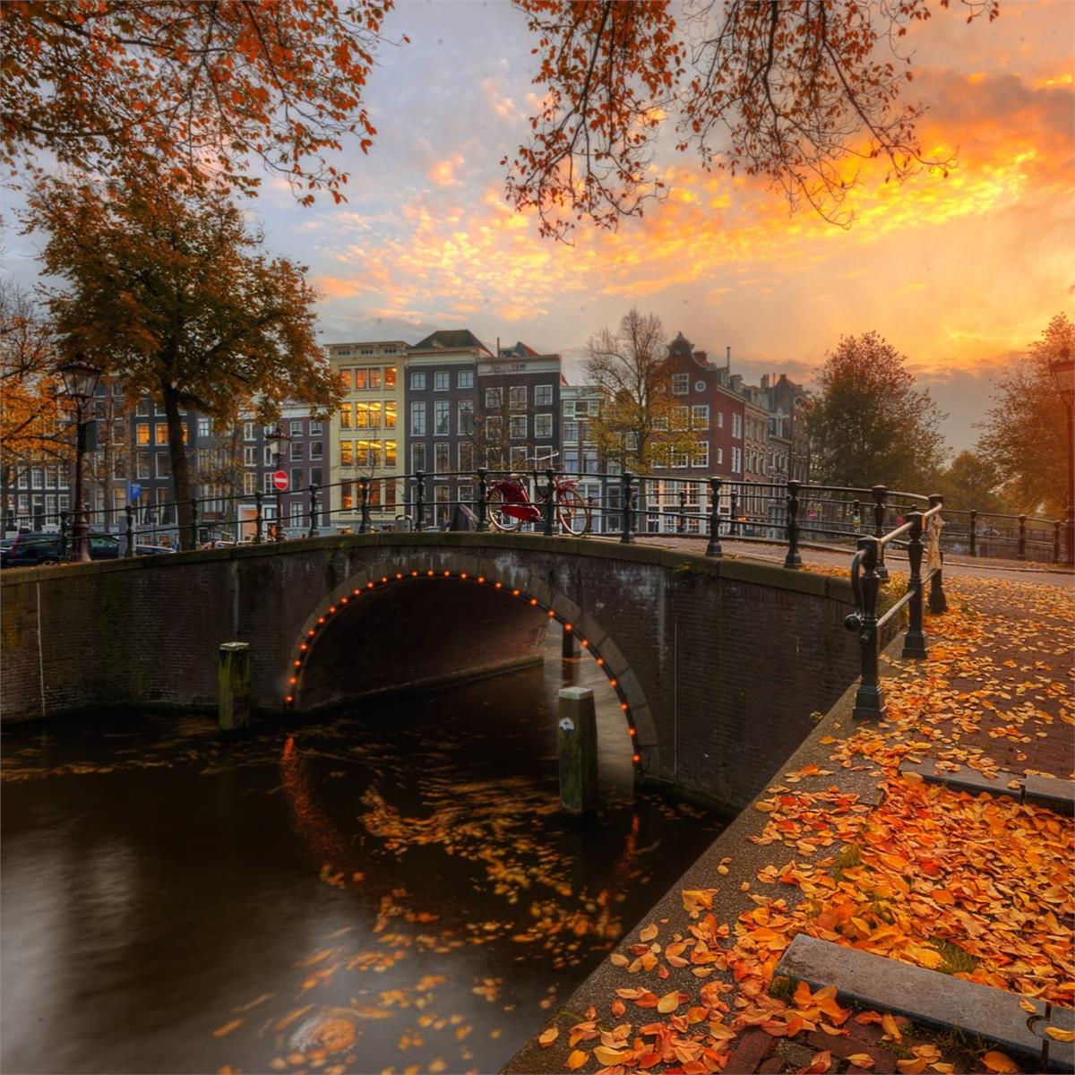 İzmir'den Uçaklı 4 Gece 5 Gün Konaklamalı Belçika & Hollanda Şirin Kentler Ve Kasabalar Turu