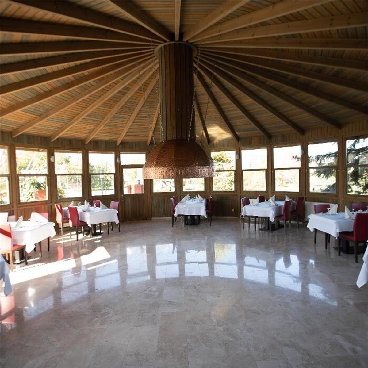 İzmir'den Otobüslü Yılbaşı Özel 2 Gece 3 Gün Konaklamalı Afyon Oruçoğlu Termal Hotel Yılbaşı Gala Ve Eğlencesi