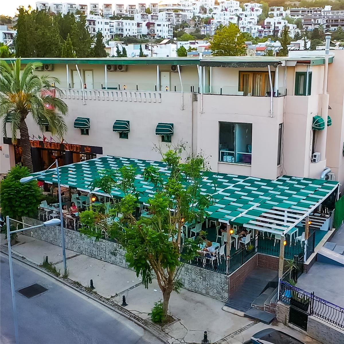 İzmir'den Ulaşımlı 3 Gece 4 Gün 4* Bleu Nuit Hotel Her Şey Dahil Konaklama 