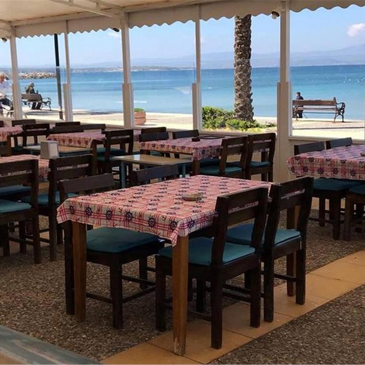 Çeşme Çiftlikköy Golden Butik Otel Denize Nazır Serpme Kahvaltı