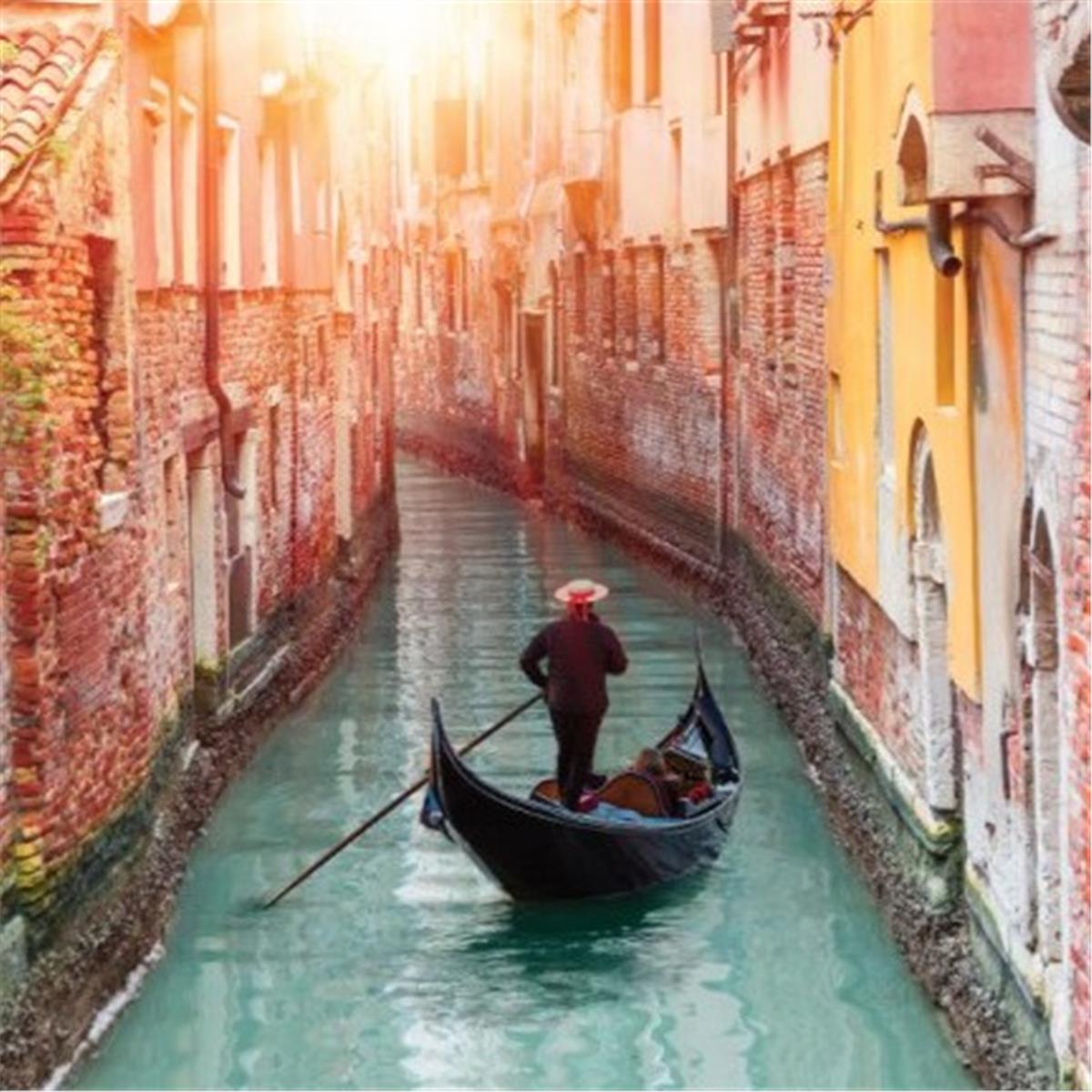 İzmir'den Uçak İle Hareketli 7 Gece 8 Gün Konaklamalı Dolu Dolu Büyük İtalya Turu