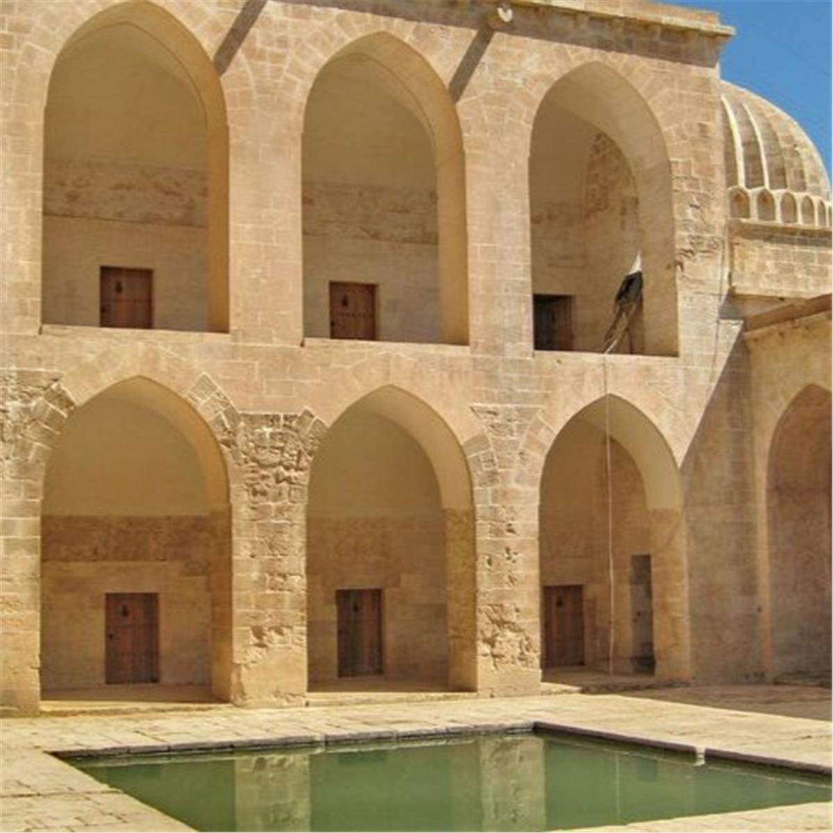 İzmir'den Otobüs İle Kalkışlı 8 Gece 9 Gün Konaklamalı Gaziantep, Urfa, Mardin, Van, Kars, Erzurum, Diyarbakır ve Mersin İle Özel Doğu Anadolu Turu