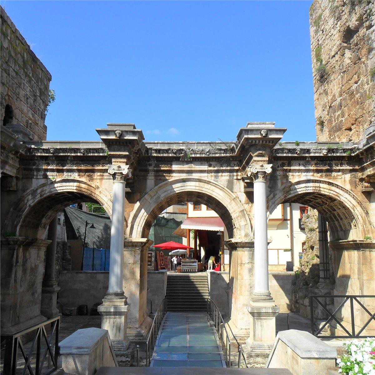 İzmir'den Otobüslü 2 Gece 3 Gün Konaklamalı Kurban Bayramı Özel Antalya ve Alanya Turu
