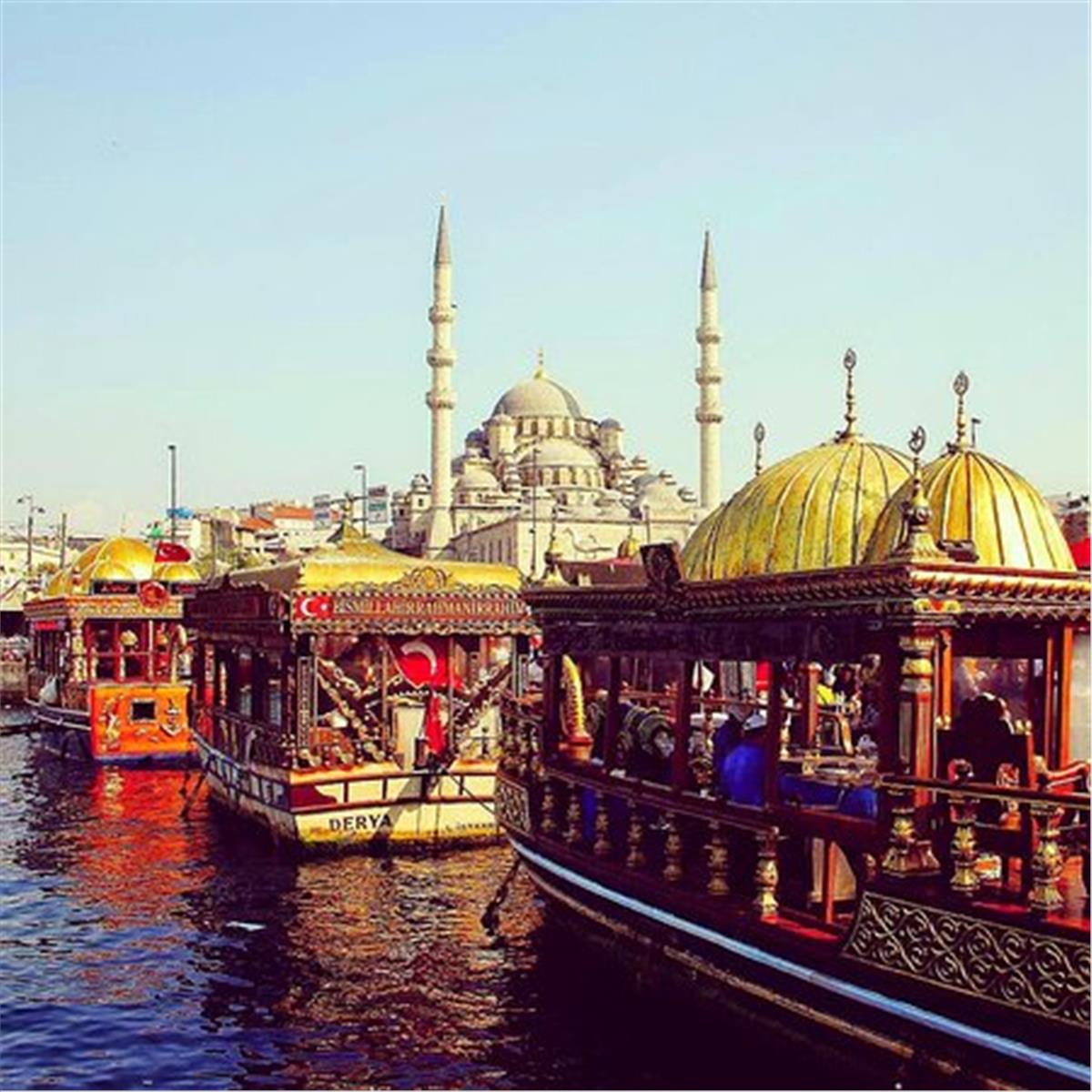 İzmir Çıkışlı 2 gece 3 gün Hilton Garden Inn Hotel Airport Konaklamalı Tüm Güzellikleriye İstanbul Keyif ve Kültür Turu