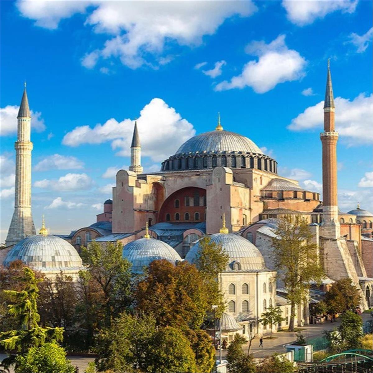 İzmir'den Uçaklı ve 3 Gece 4 Gün Konaklamalı İstanbul Caz Festivali Ve İstanbul Turu