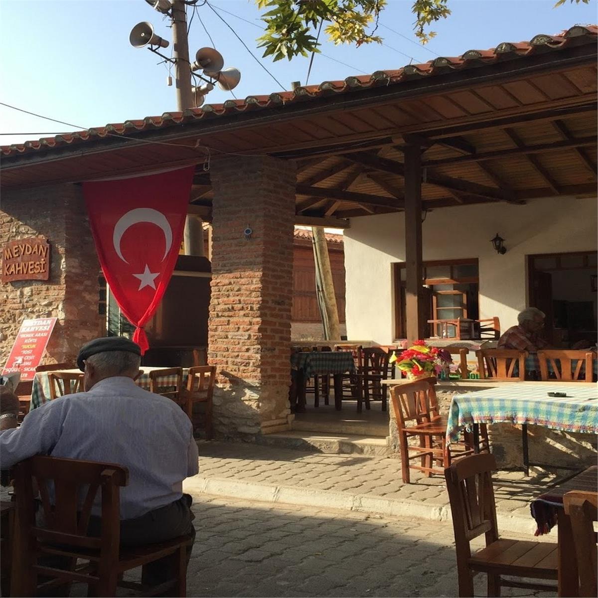 güzelköy köy meydanı görünüm