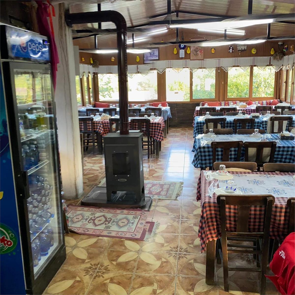 Çiçekliköy Asmalı Kahvaltı Evi’nde Doğa ile iç içe Serpme Köy Kahvaltısı