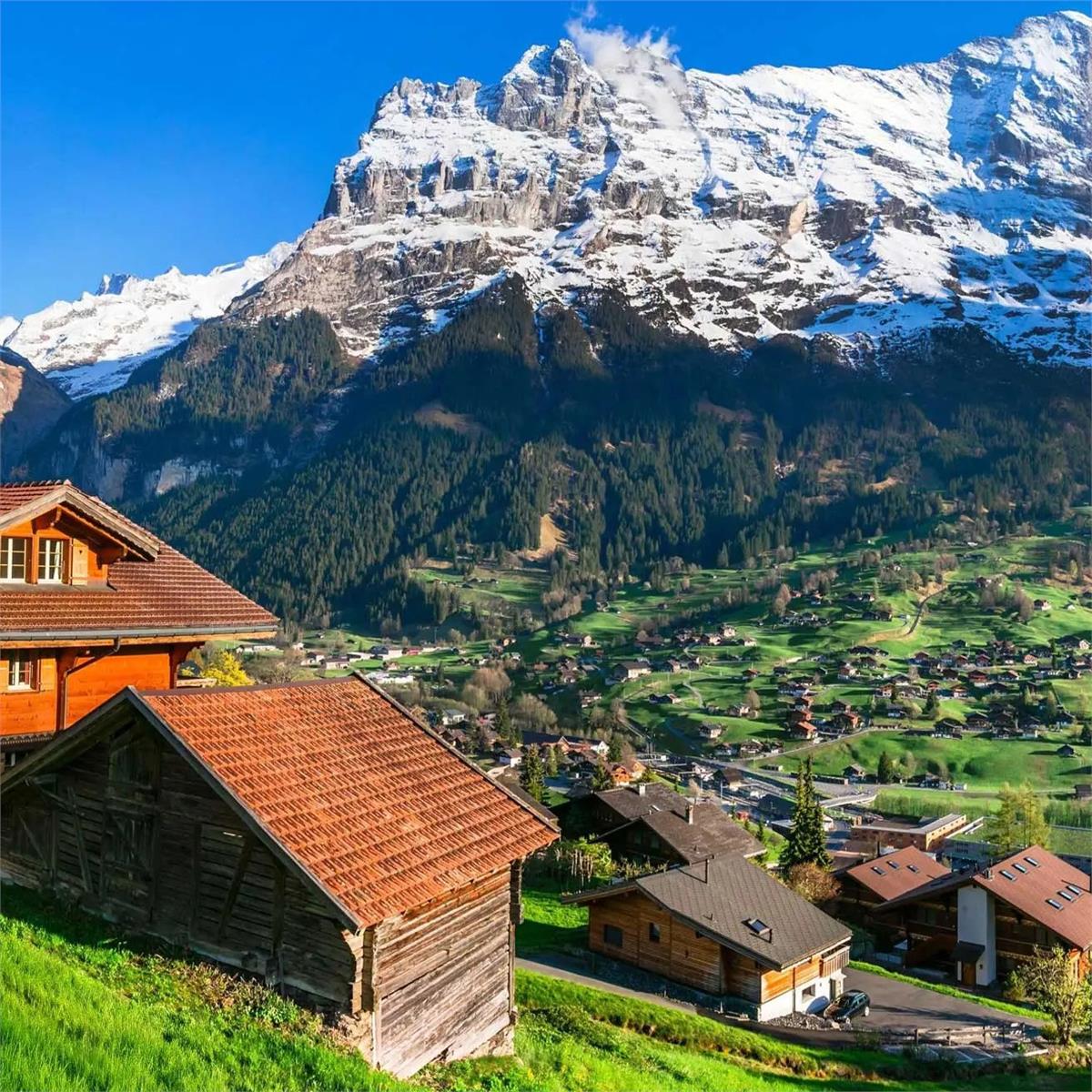 İzmir'den Uçaklı 4 Gece 6 Gün Konaklamalı Avrupa Masalı Express Turu