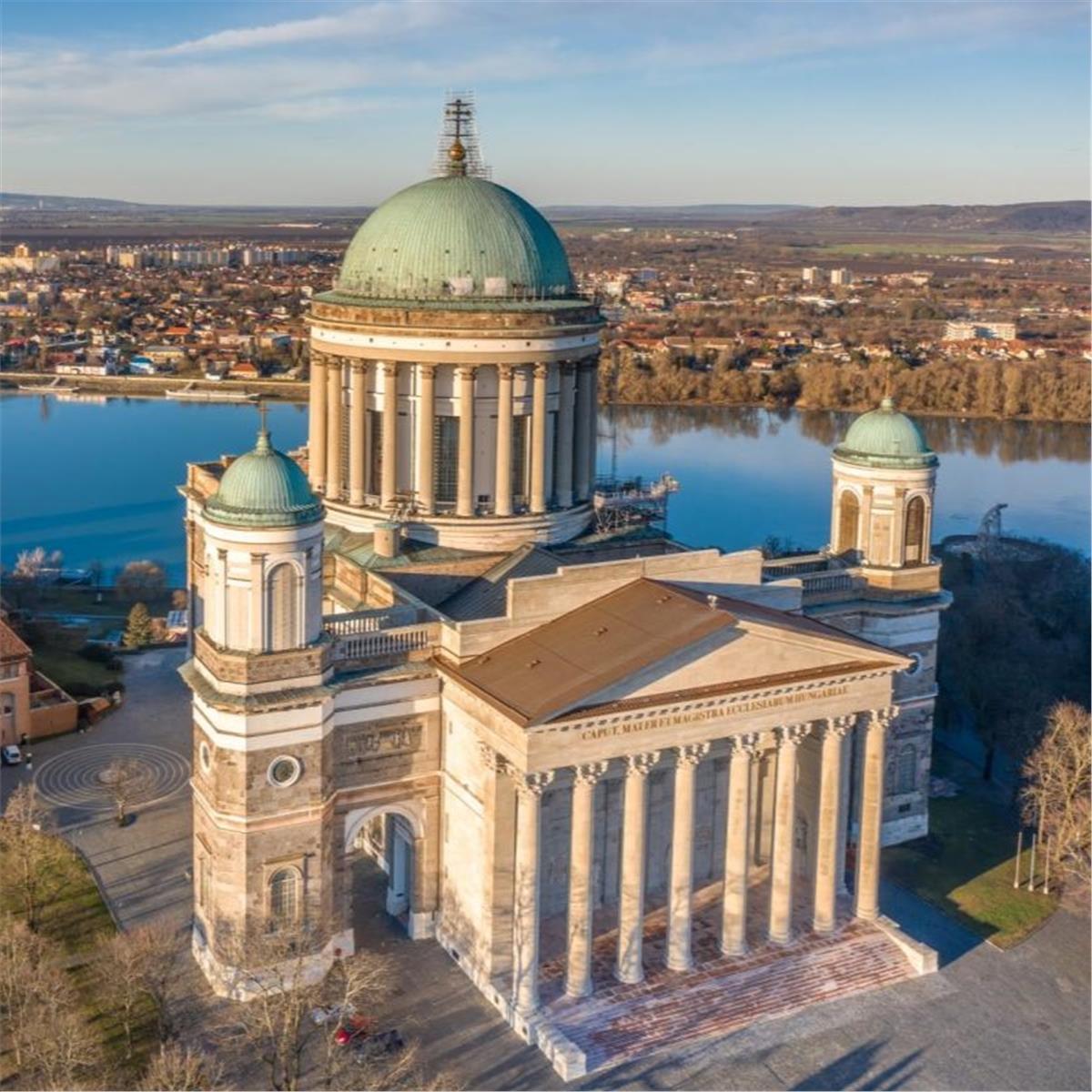 İzmir'den Uçaklı 5 Gece 6 Gün Konaklamalı Orta Avrupa Yıldızları Ve Almanya Turu