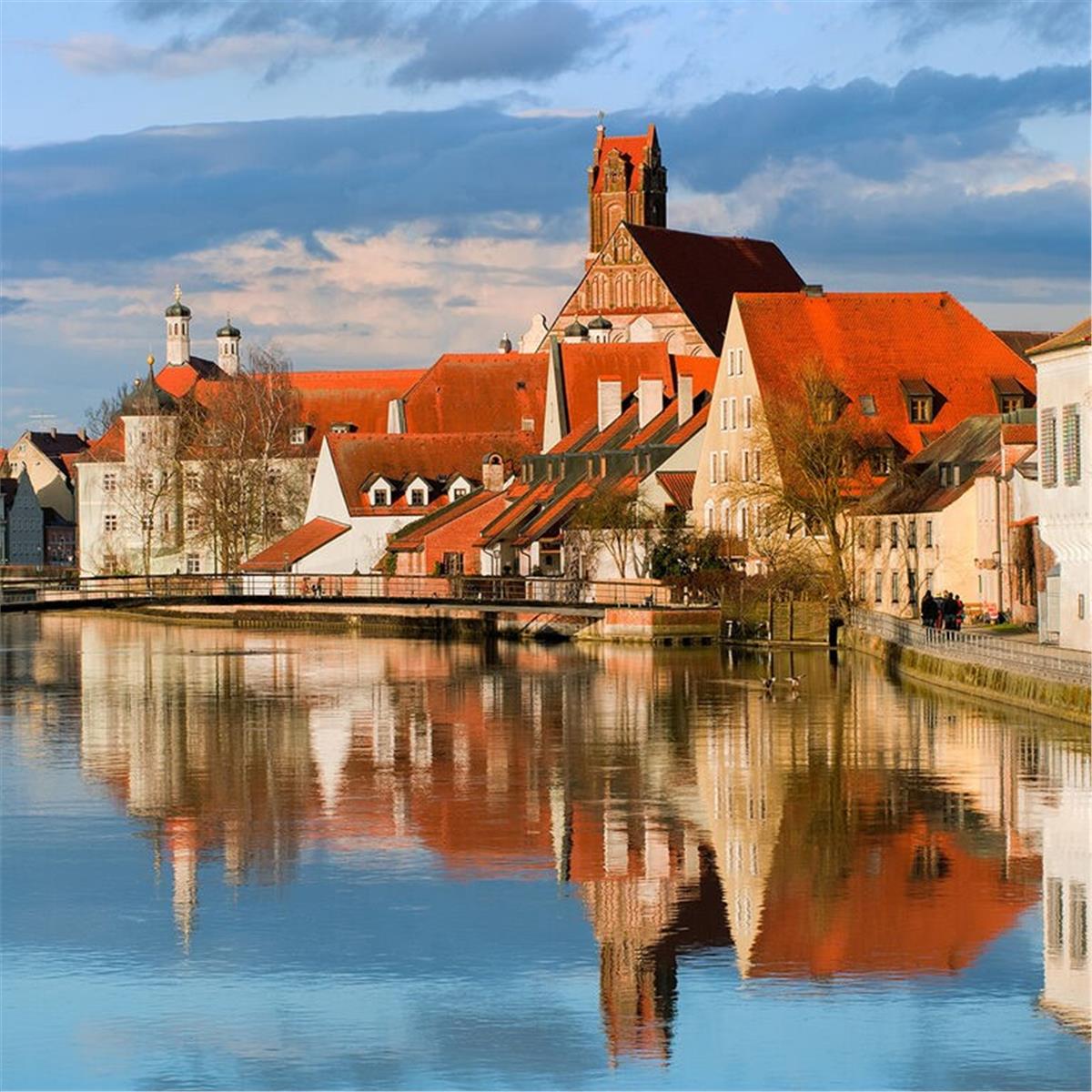 İzmir'den Uçak İle Hareketli 4 Gece 5 Gün Konaklamalı Tüm Ekstralar Dahil Münih Hallstatt Salzburg Viyana Noel Zamanı Turu