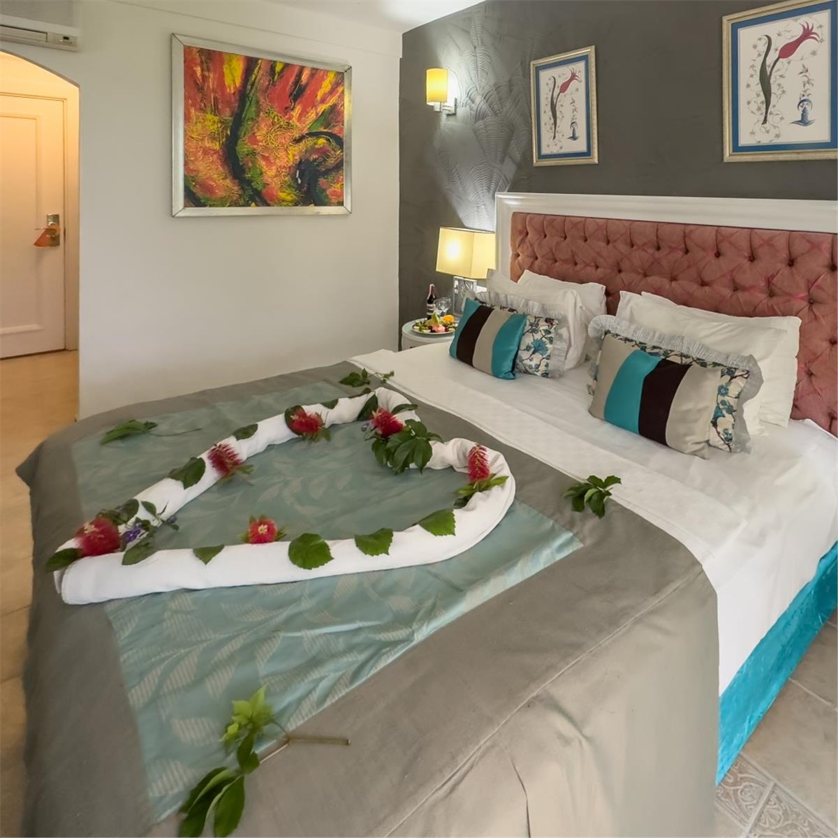 Her Şey Dahil 4 Yıldızlı Bodrum Tiana Beach Resort Hotel