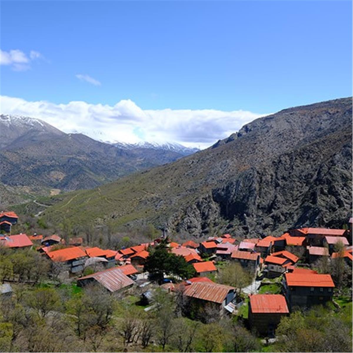 İzmir'den Uçak İle Kalkışlı 3 Gece 4 Gün Konaklamalı Tunceli Kemaliye Divriği Turu