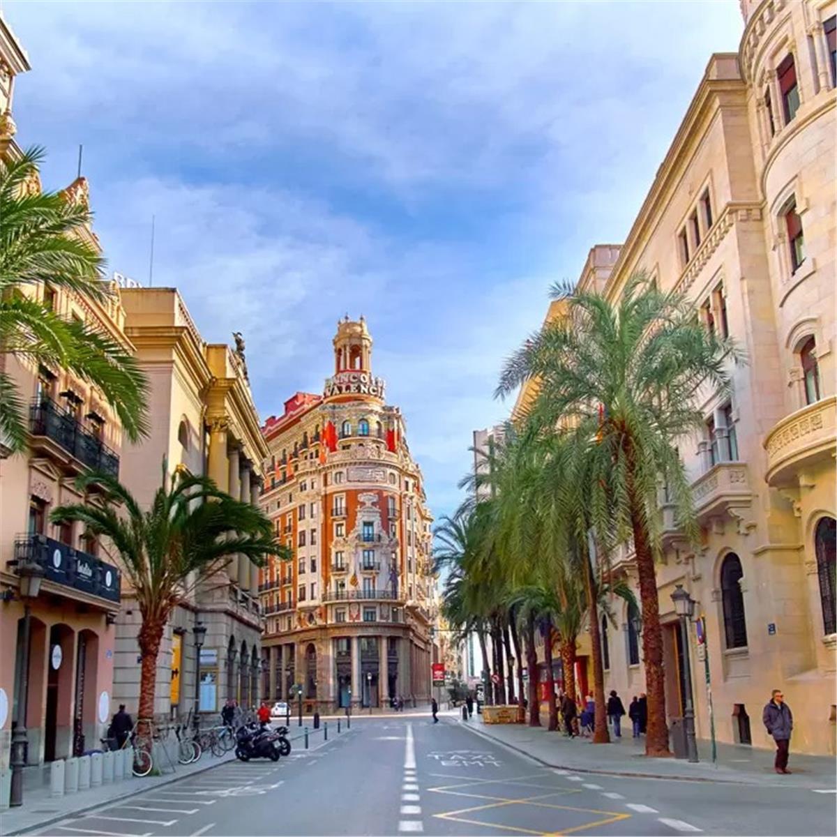 İzmir'den Uçaklı 6 Gece 7 Gün Konaklamalı Büyük İspanya Ve Endülüs Turu