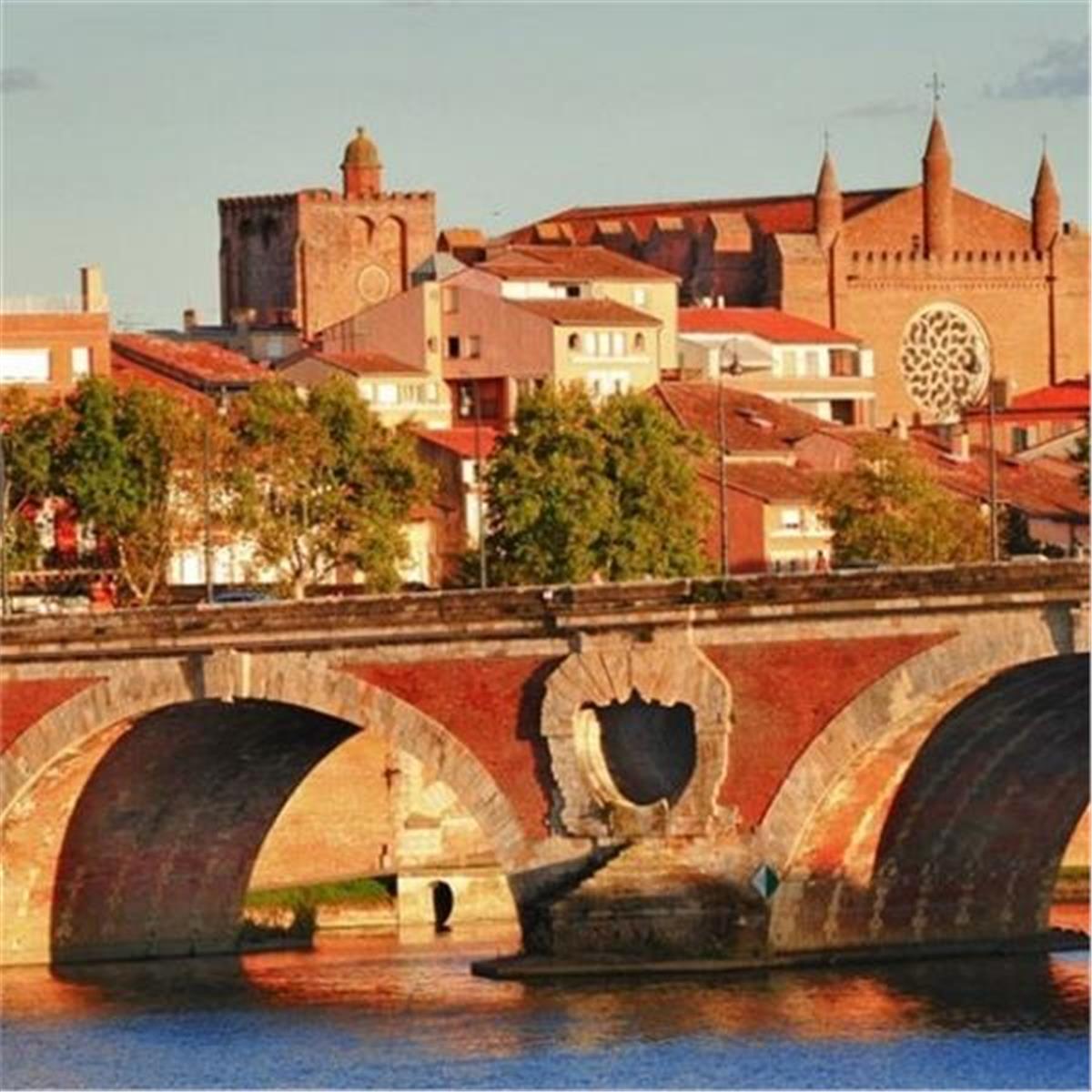 İzmir'den Uçaklı 7 Gece 8 Gün Konaklamalı İspanya Ve Endülüs İkonları Turu