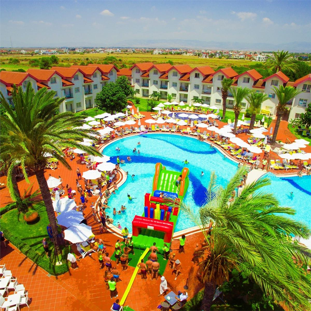 İzmir'den Uçak İle Hareketli Kıbrıs Salamis Bay Conti Resort Hotel Ultra Herşey Dahil Konaklama Seçenekleri Kişi Başı 4399 TL'den Başlayan Fiyatlarla