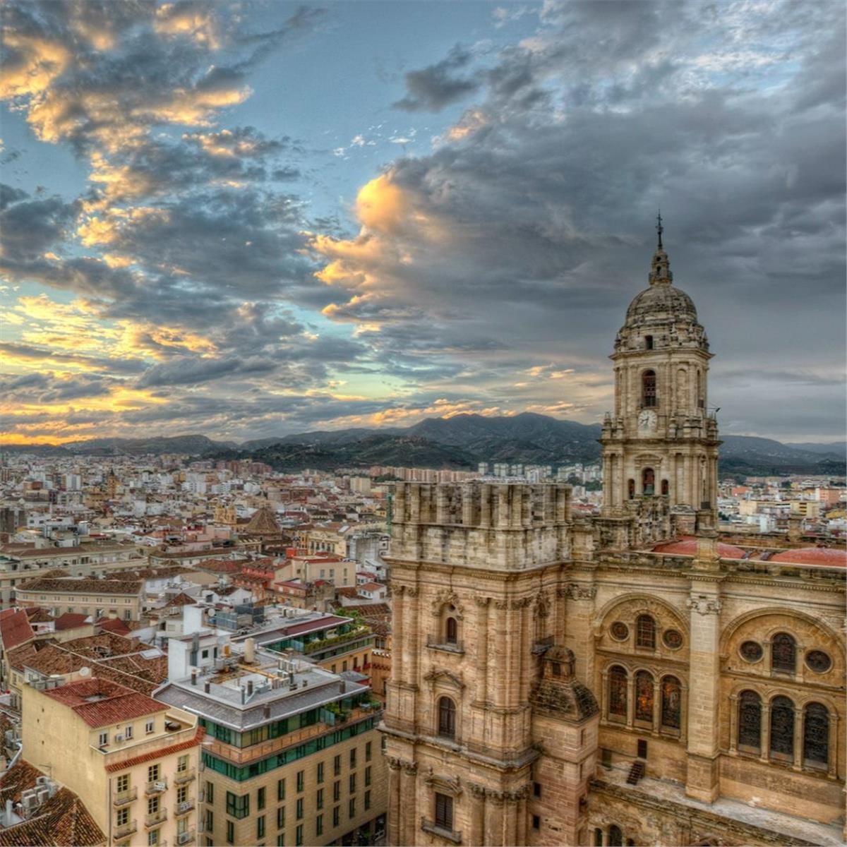 İzmir'den Uçaklı 8 Gece 9 Gün Konaklamalı Büyük Portekiz & İspanya ve Endülüs Turu