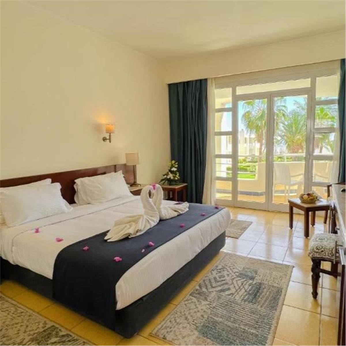 İzmir'den Uçaklı 3 Gece 4 Gün Kızıldeniz Rüyası Prestij Sharm El Sheikh Turu