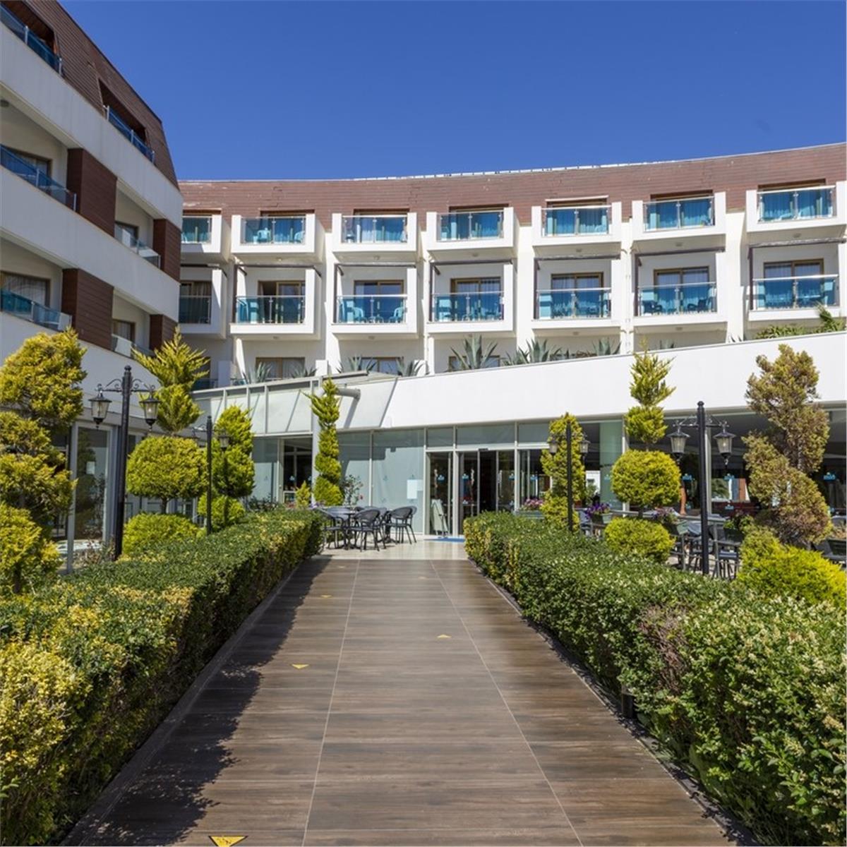 İzmir Çıkışlı 2 Gece 3 Gün Azure By Yelken Hotel Konaklamalı Bodrum Tatili