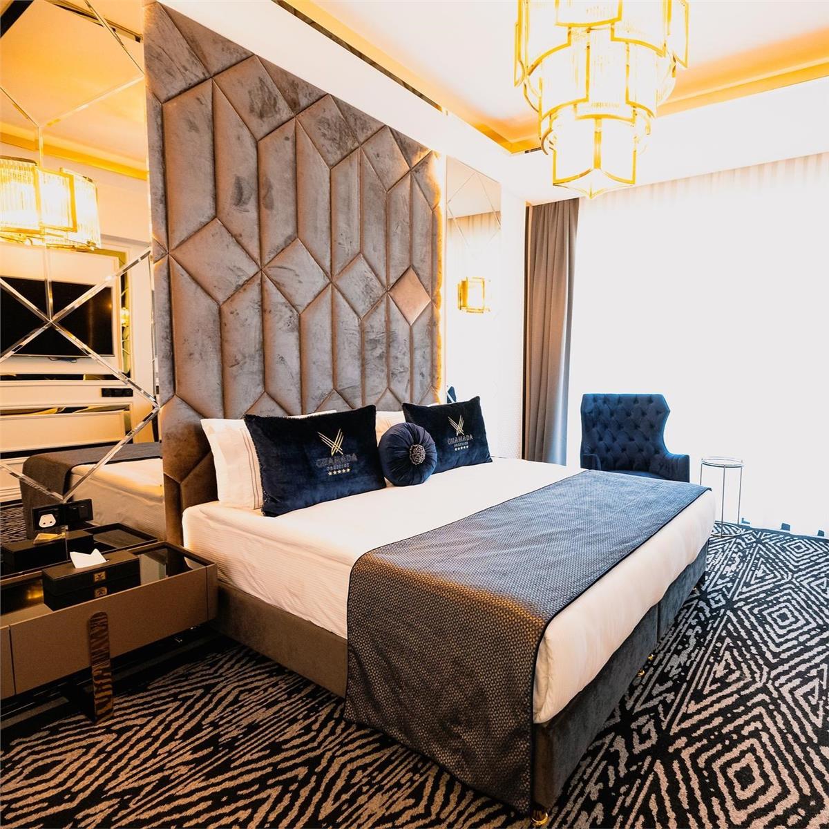 İzmir'den Uçak İle Hareketli Kıbrıs Chamada Prestige Hotel Herşey Dahil Konaklama Seçenekleri