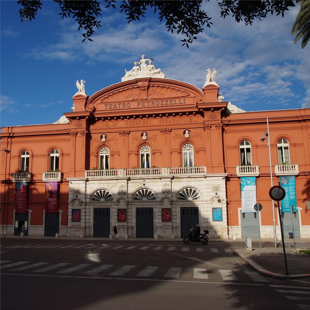 İzmir'den Otobüslü 15 Gece 17 Gün Konaklamalı Büyük Avrupa Turu