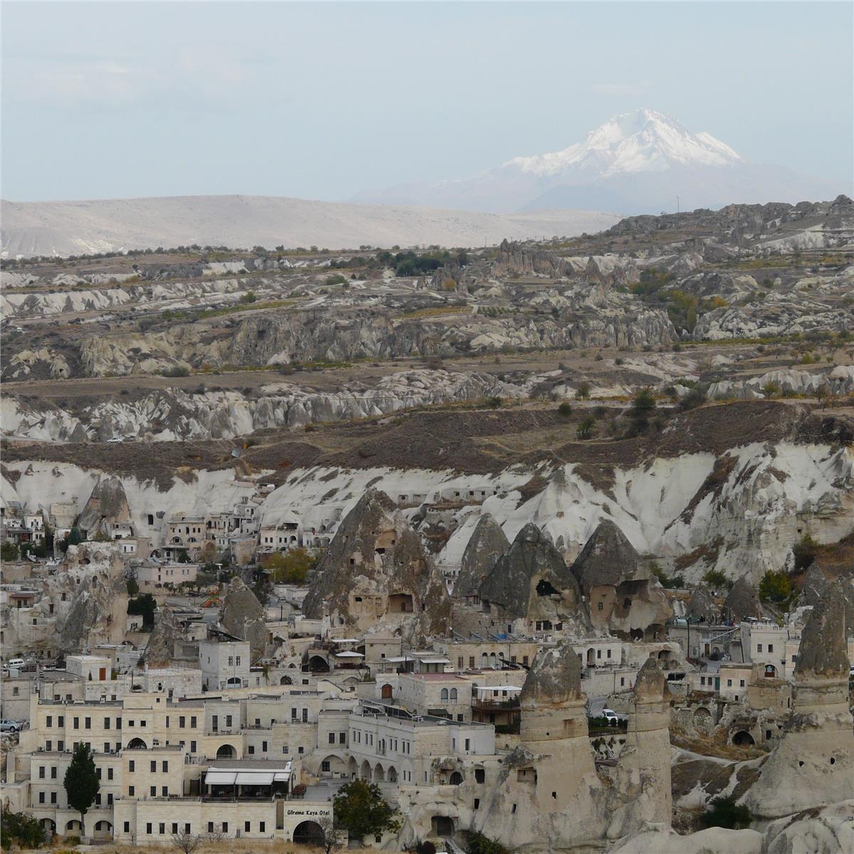 İzmir'den Uçak İle Kalkışlı 3 Gece 4 Gün 5* Dinler Hotels Konaklamalı Kapadokya, Kayseri ve Erciyes Kayak Merkezi Turu