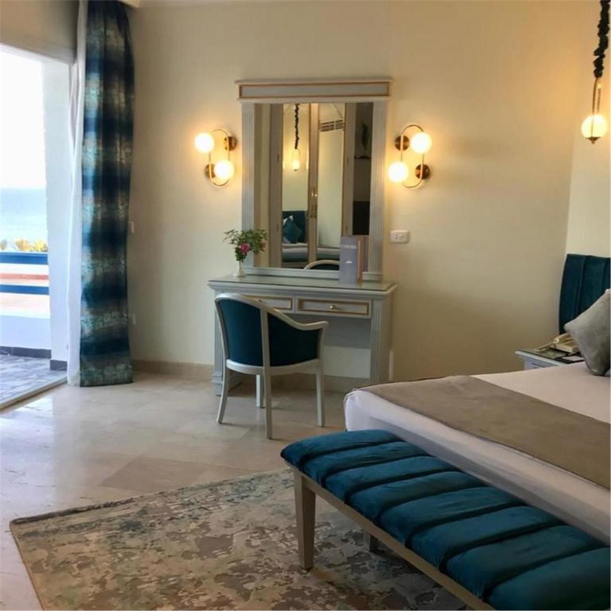 İzmir'den Uçak İle Kalkışlı 3 Gece 4 Gün 5 Yıldızlı Dreams Beach Resort Hotel Konaklamalı Sharm El Sheikh Turu