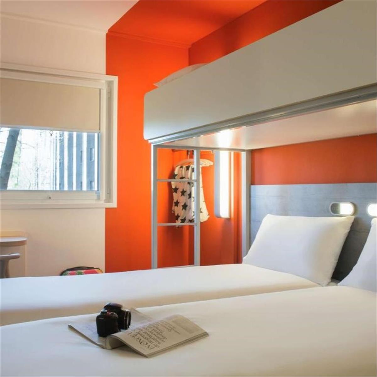 İzmir'den Uçak İle Hareketli 3 Gece 4 Gün Konaklamalı Amsterdam Turu