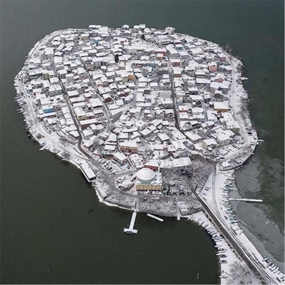 İzmir'den Otobüslü 1 gece 2 gün Konaklamalı Şile, Ağva İle Abant, Gölcük, Gölyazı Turu