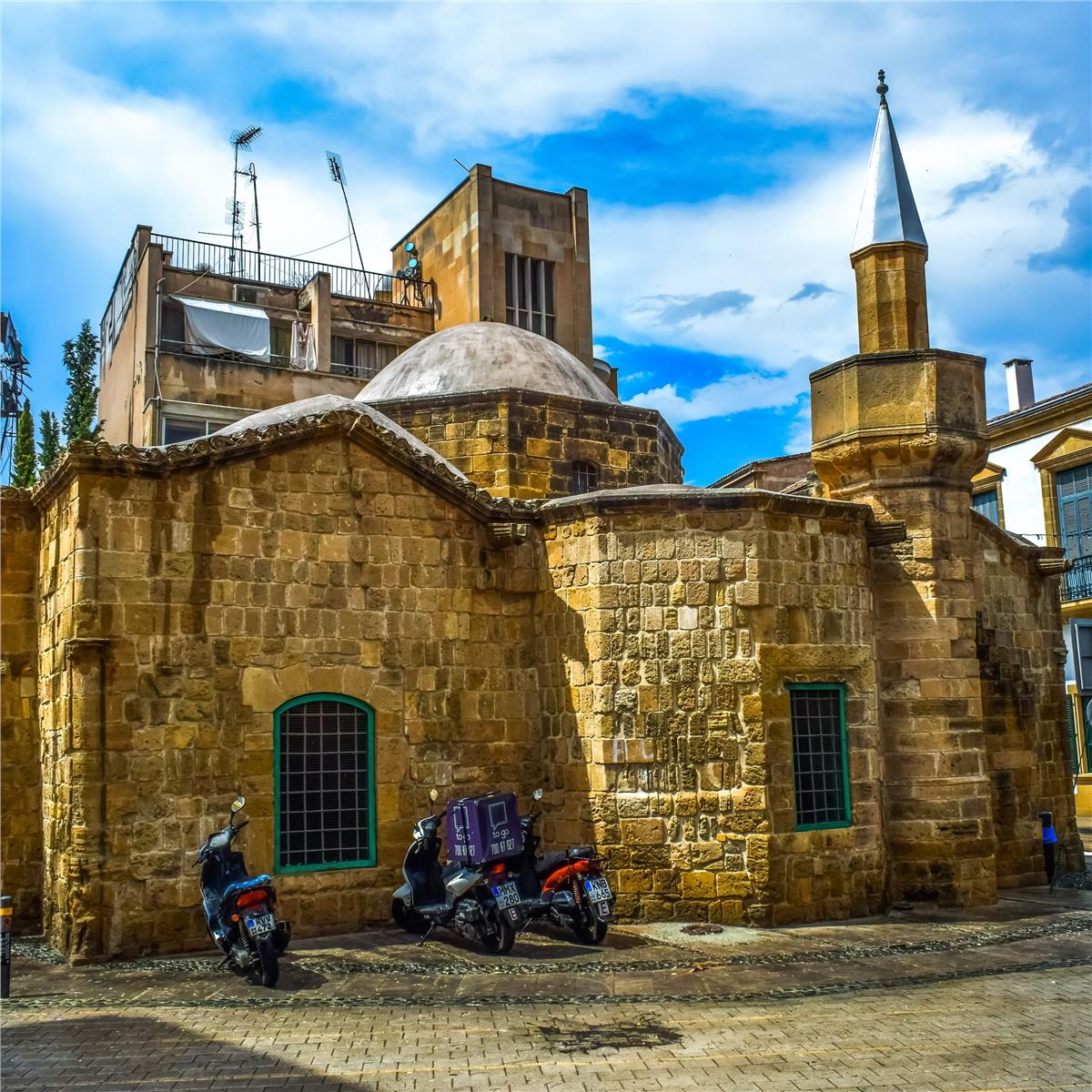 İzmir'den Uçak İle Hareketli 3 Gece 4 Gün 4 Yıldızlı Olive Tree Hotel Konaklamalı Kıbrıs Turu