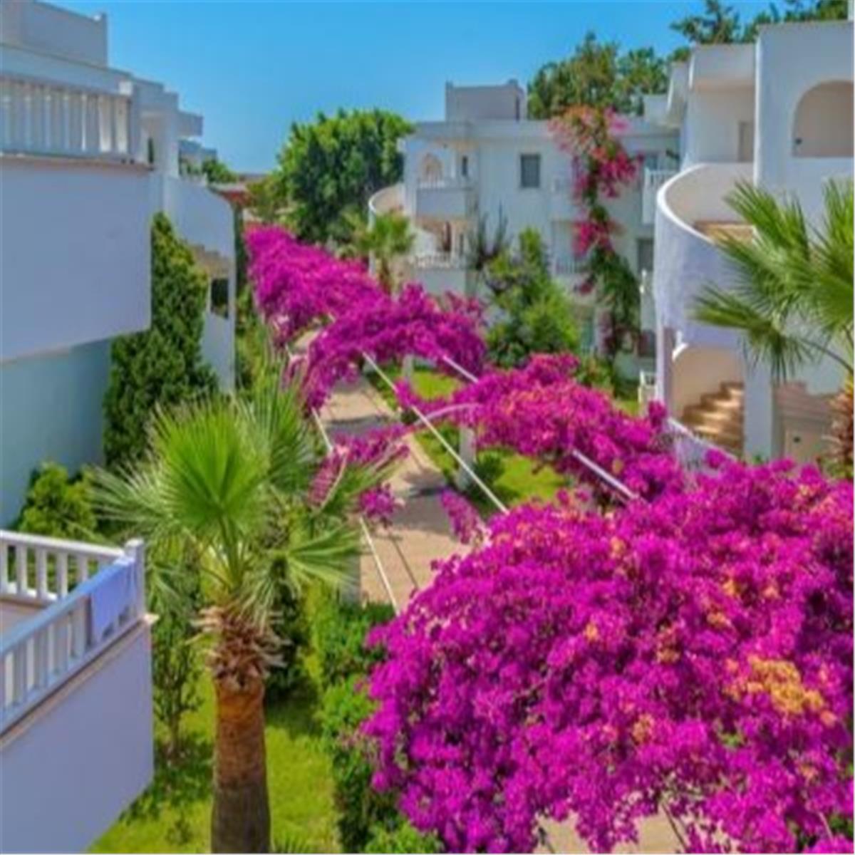 İzmir'den Kalkışlı 2 Gece 3 Gün Konaklamalı Her Şey Dahil 4 Yıldızlı Bodrum Bendis Beach Hotel