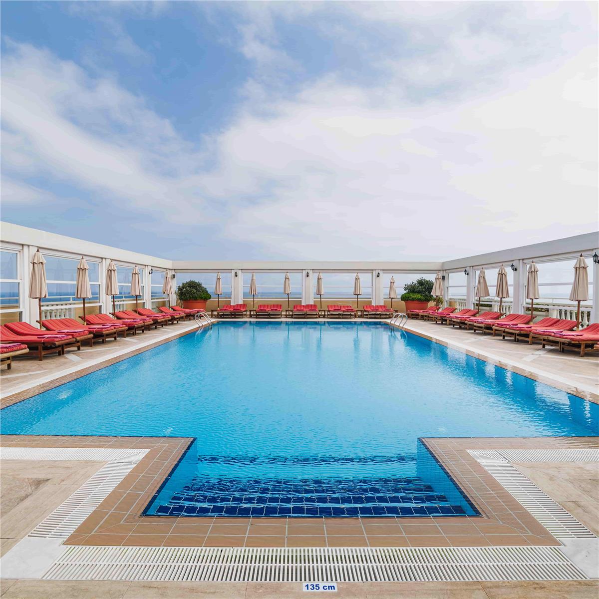  İzmir'den Uçak İle Hareketli Kıbrıs The Arkın Colony Hotel & Casino Yarım Pansiyon Konaklama Seçenekleri