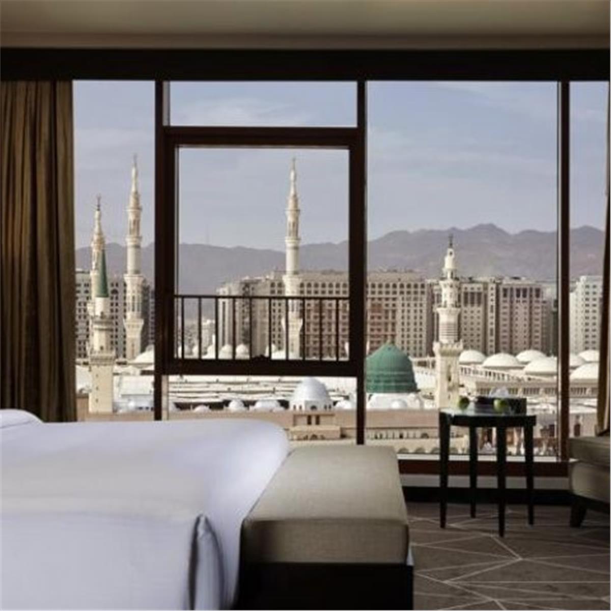 İzmir'den İç Hatlar Uçuşu Dahil 9 Gece 10 Gün Konaklamalı Umre Turu