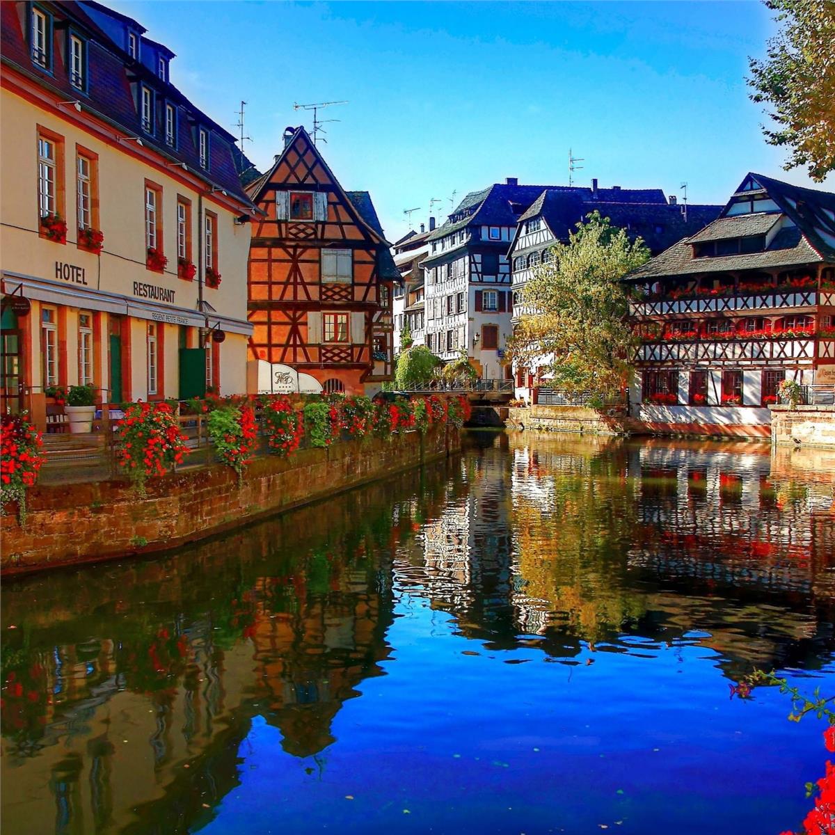 İzmir'den Uçak İle Hareketli 3 Gece 4 Gün Konaklamalı Noel Pazarları Alsace Turu