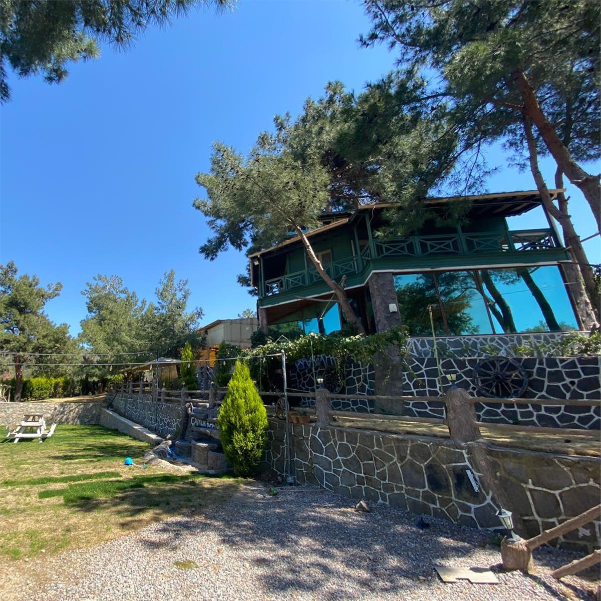 Kemalpaşa Tarla & Chill Enfes Serpme Köy Kahvaltısı Keyfi Müthiş Fiyatlarla izmirBuraya.com'da.