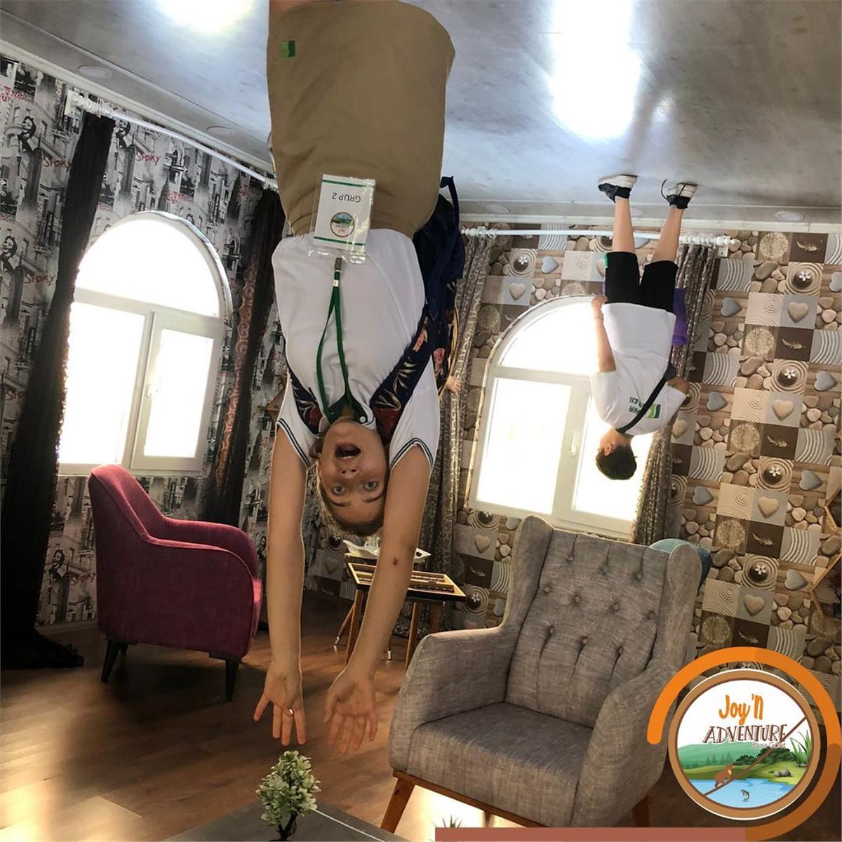 Joy’n Adventure Ters Ev Giriş Ve Hamburger Menü Seçenekli Sınırsız Eğlence 