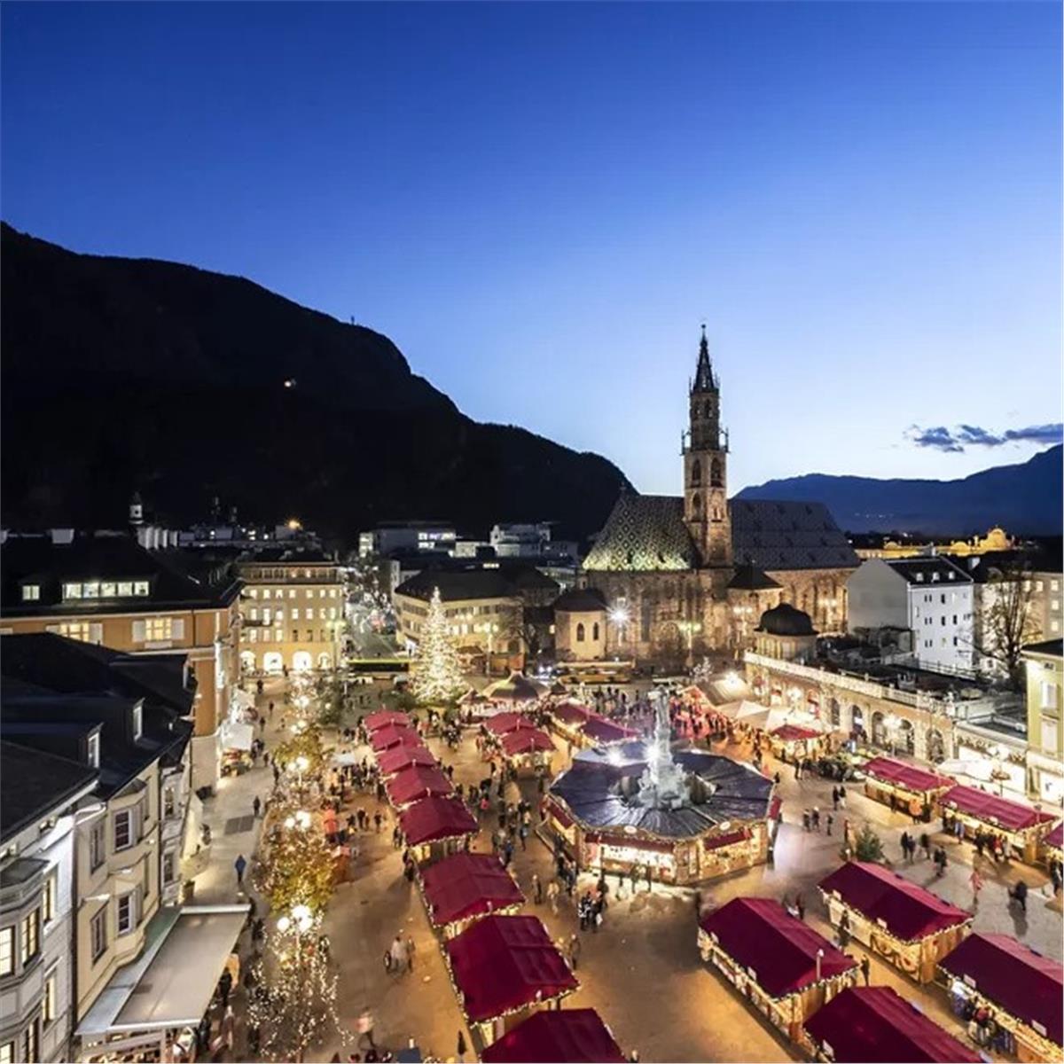 İzmir'den Uçaklı 4 Gece 5 Gün Konaklamalı İtalya Ve Dolomitler Masalsı Noel Pazarları Turu