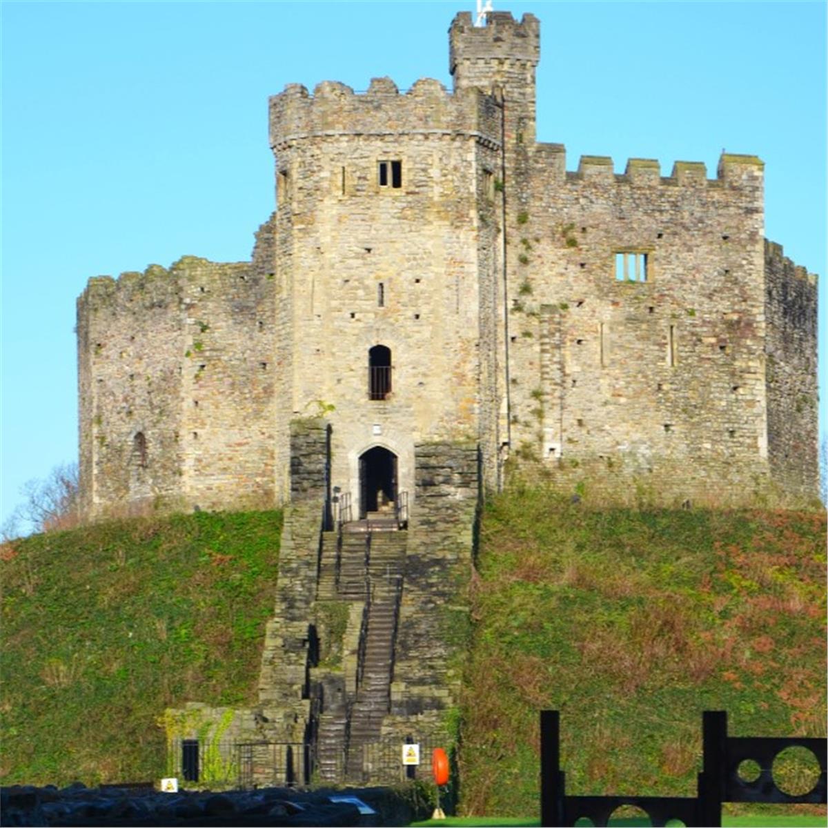 İzmir'den Uçak İle Hareketli 7 Gece 8 Gün Konaklamalı İngiltere, Galler, İrlanda ve İskoçya Turu