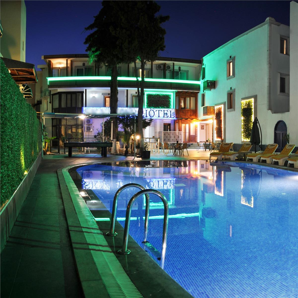 İzmir'den Ulaşımlı 3 Gece 4 Gün 4* Bleu Nuit Hotel Her Şey Dahil Konaklama 