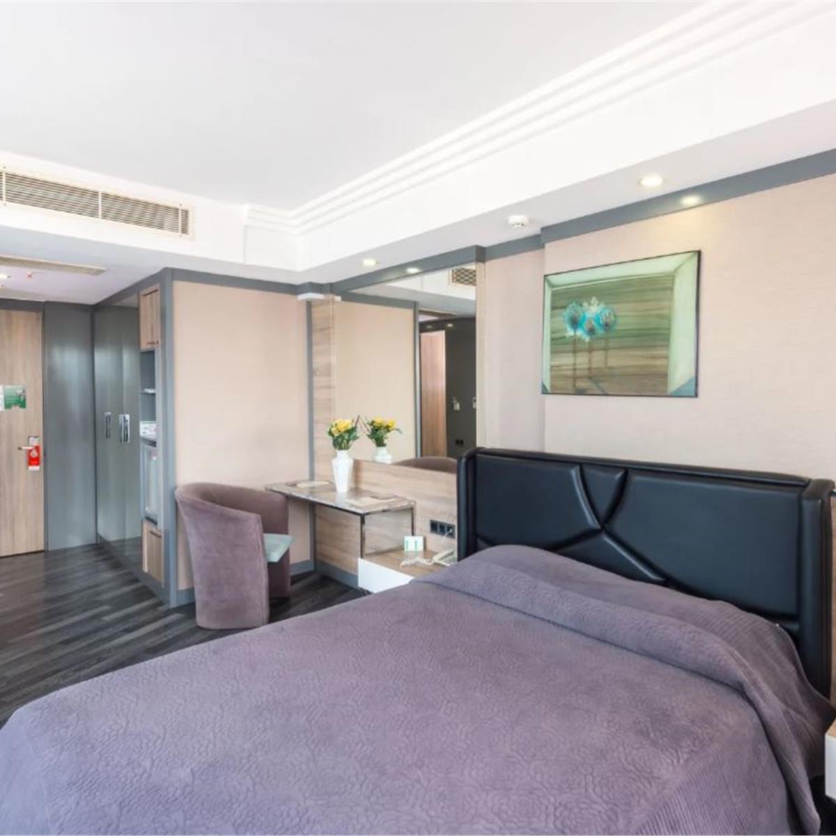 Otel Marla tek veya Çift kişi kahvaltı dahil konaklama