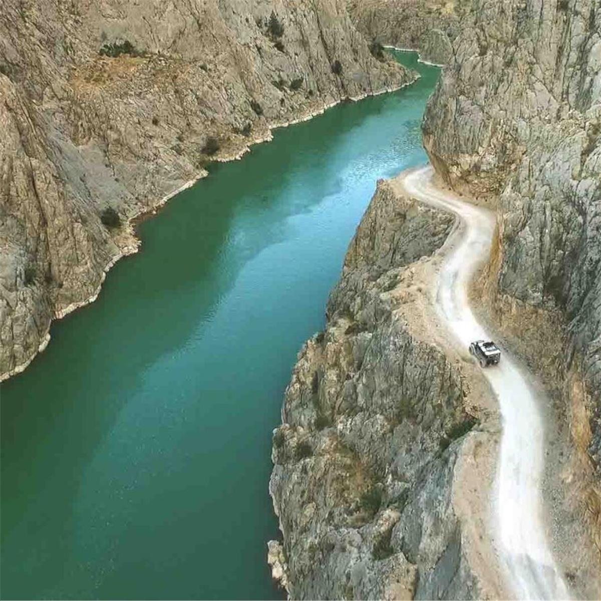 İzmir'den Uçaklı 3 Gece 4 Gün Konaklamalı Tunceli Kemaliye Divriği Turu