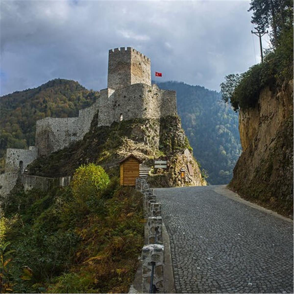 İzmir'den Hareketli 7 Gece 8 Gün Konaklamalı Boydan Boya Karadeniz Rüyası ve Batum Turu
