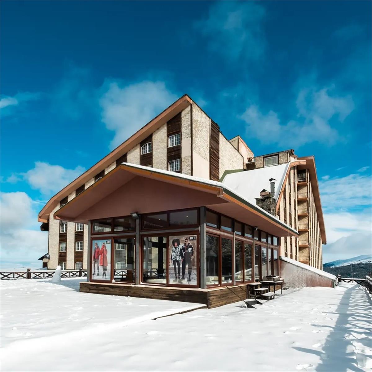 İzmir'den Otobüslü 1 Gece 2 Gün Dağ Konaklamalı Uludağ Grand Yazıcı Otel Kayak Turu