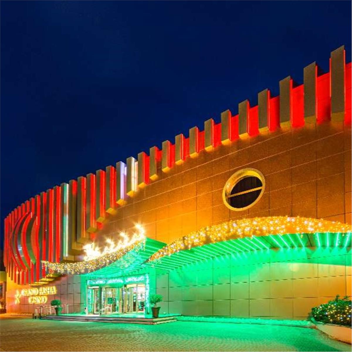 İzmir Kalkışlı Uçaklı 3 Gün 4 Gece 5 Yıldızlı Grand Pasha Hotel Konaklamalı Kıbrıs Turu