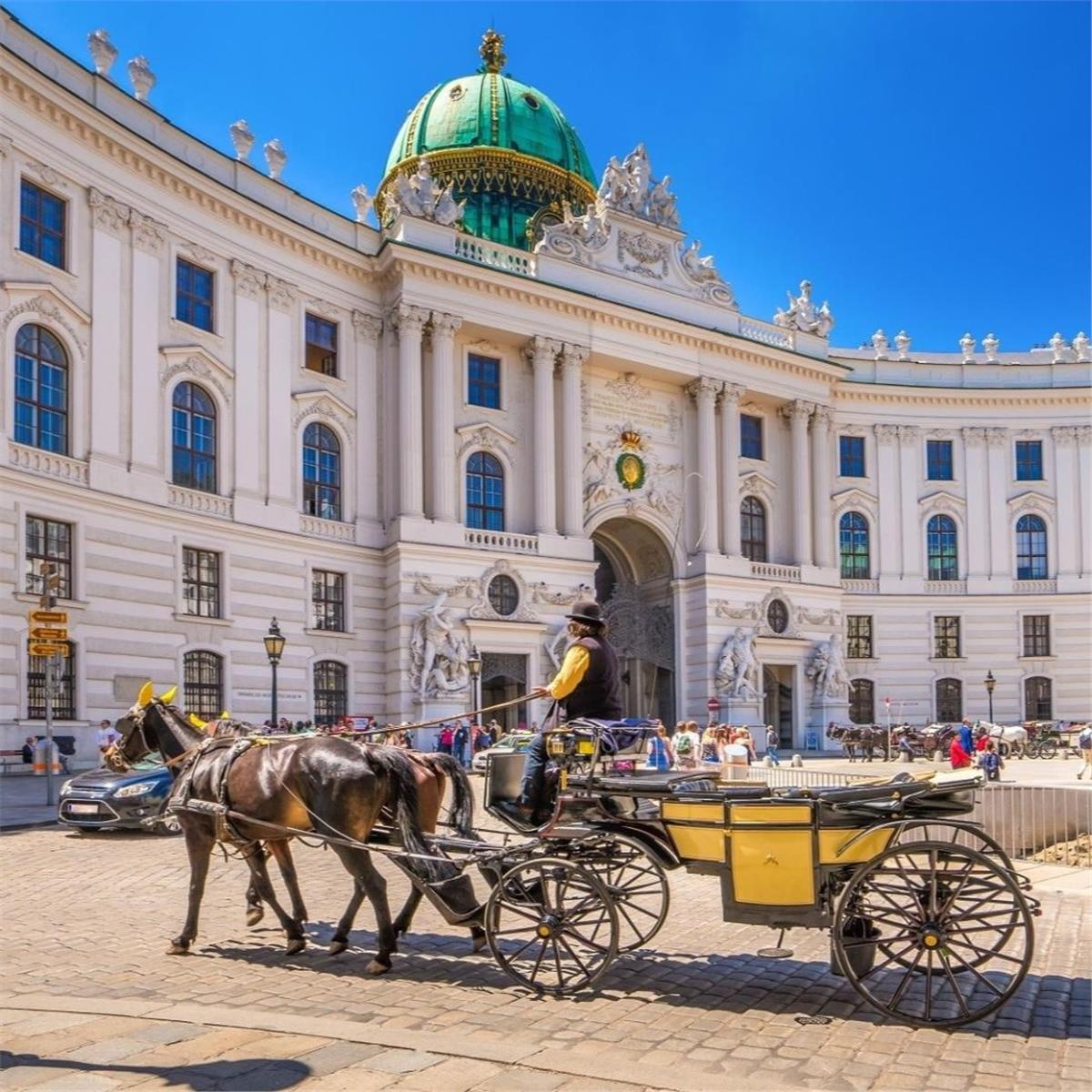 İzmir'den Otobüslü 15 Gece 17 Gün Konaklamalı Büyük Avrupa Turu