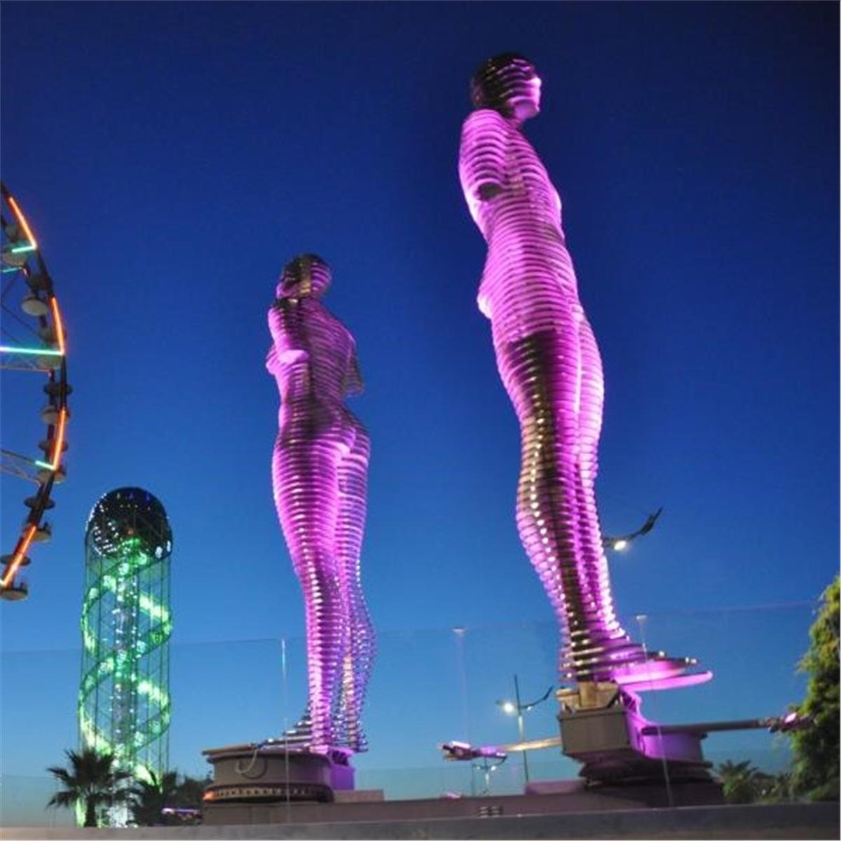 İzmir'den Kalkışlı 4 Gece 5 Gün Uçaklı ve Konaklamalı Batum & Tiflis & Kutaisi İle Gürcistan Turu