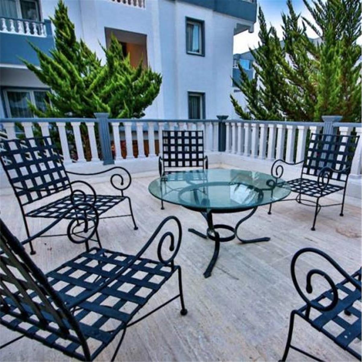 İzmir Kalkışlı Ulaşım ile 3 ve 4 gece seçenekli Bodrum Smart Holiday Hotel Herşey Dahil Konaklama